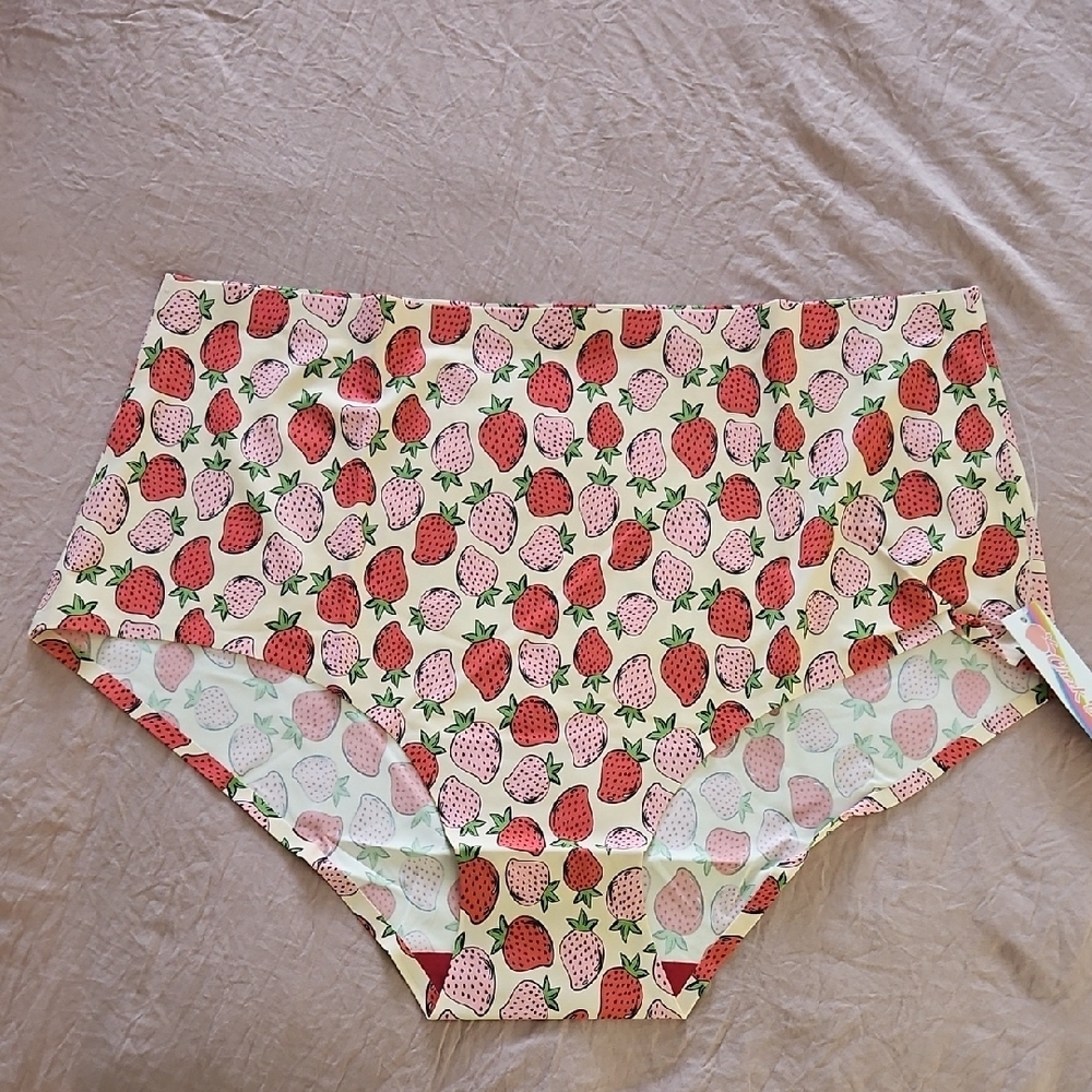 NWT Strawberry Print Panties